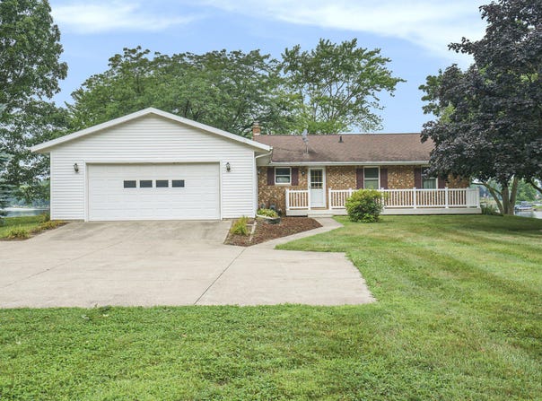 24153 Findley Road, Sturgis, MI 49091