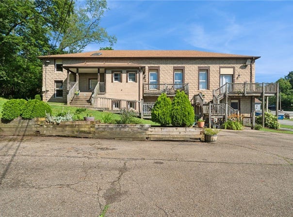 15 Old Saxonburg Blvd, West Deer, PA 15084