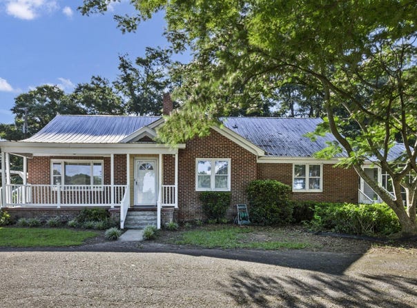 1015 Scurry Lane, Saluda, SC 29138-0000