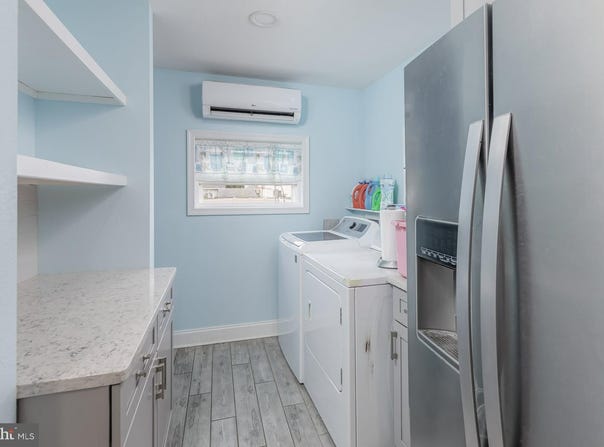57 N REPAUNO AVENUE, GIBBSTOWN, NJ 08027