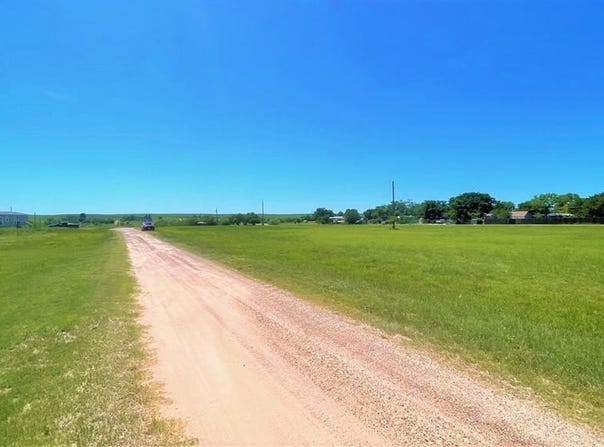 Lots 32-33 Mollybee Drive, Howardwick, TX 79226