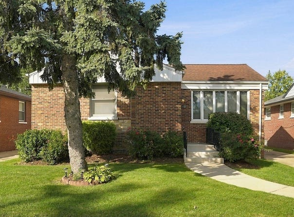1422 Westchester Boulevard, Westchester, IL 60154