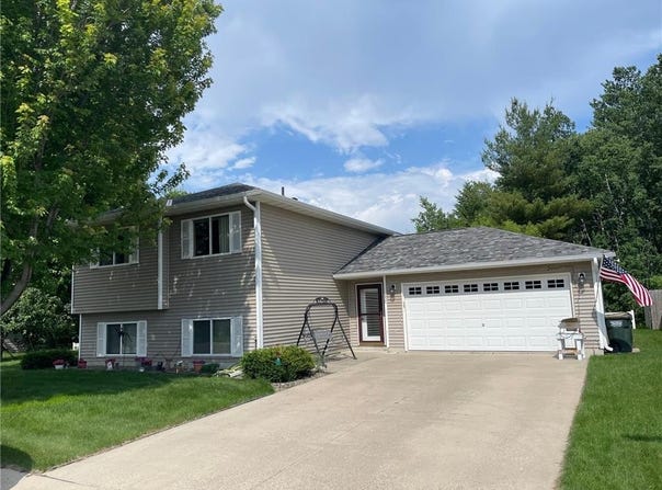 630 Meadowlark Lane, Eden Valley, MN 55329