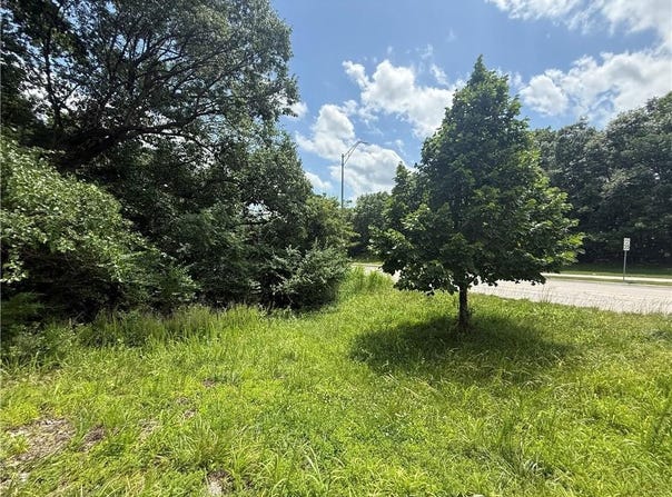 4717 NW Northwood Road, Riverside, MO 64150