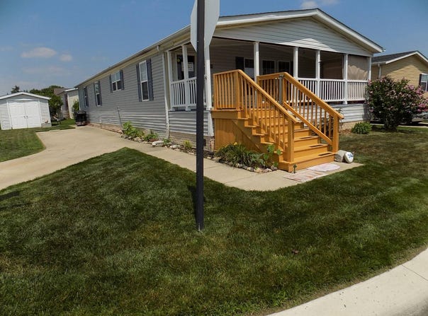 3629 McIntosh, Carleton, MI 48117