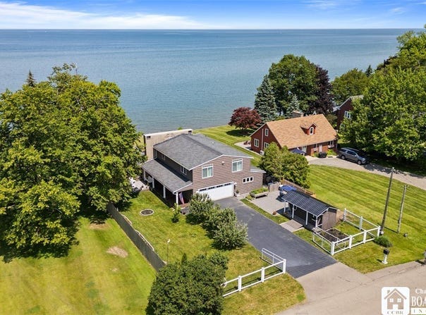 4948 E Shorewood Drive, Dunkirk, NY 14048