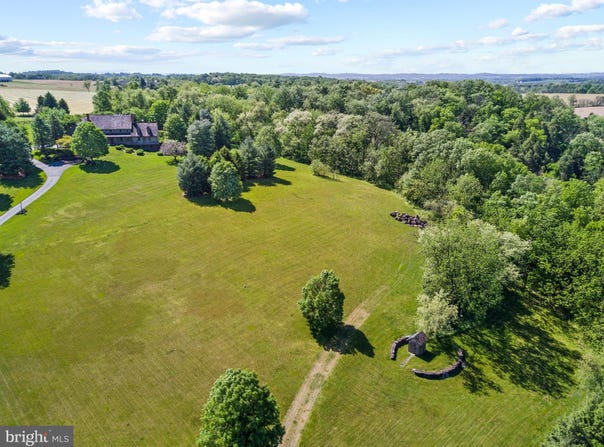 3571 MEADOW VIEW ROAD, MANHEIM, PA 17545