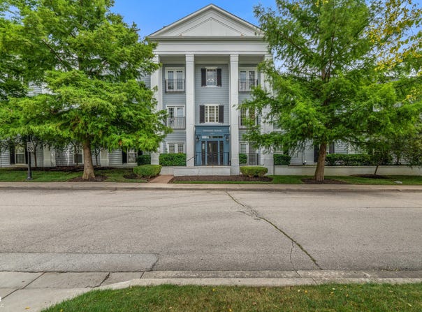 12833 Tradd Street, Carmel, IN 46032