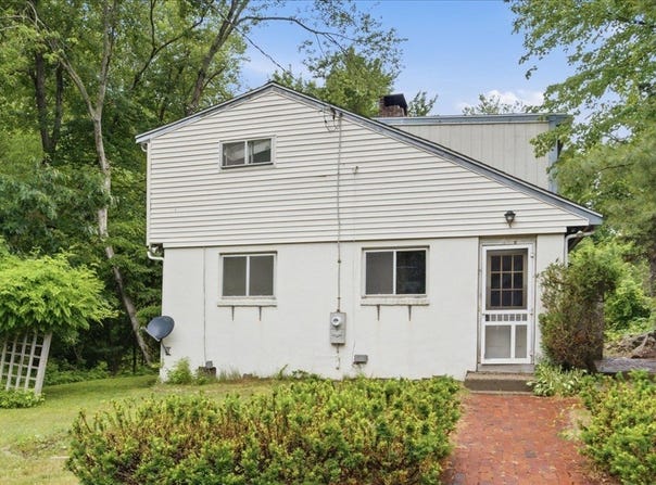 40 Maple St, Holliston, MA 01746