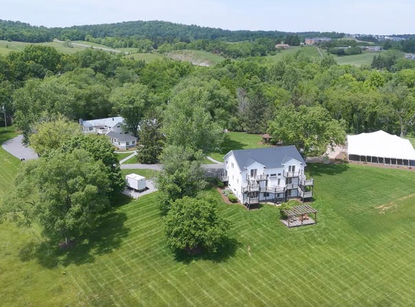 1329 COMMERCE RD, STAUNTON, VA 24401