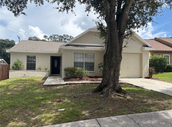 432 REGAL PARK Drive, VALRICO, FL 33594