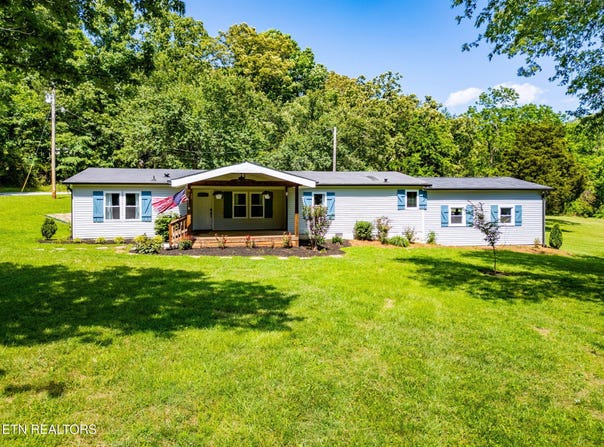 1350 Waller Ferry Rd, Lenoir City, TN 37771