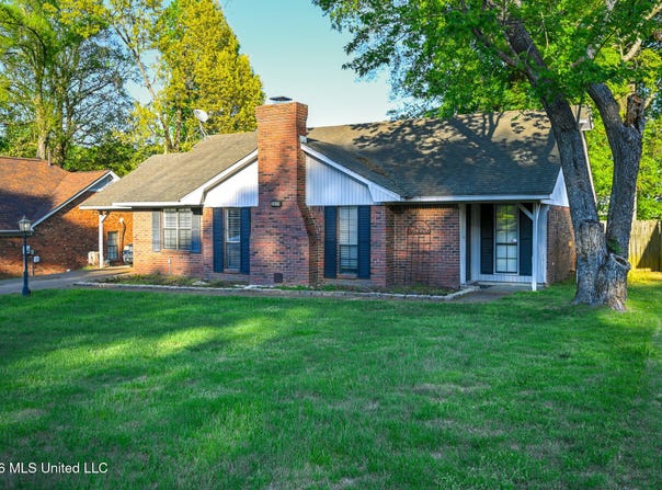 6406 Cherokee Drive, Olive Branch, MS 38654
