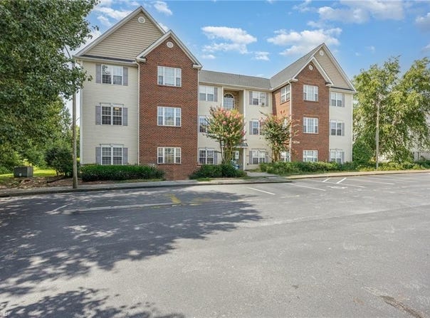 3724 Spanish Peak Drive, High Point, NC 27265