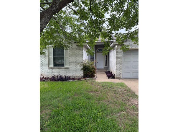 812 Lantana LN, Leander, TX 78641
