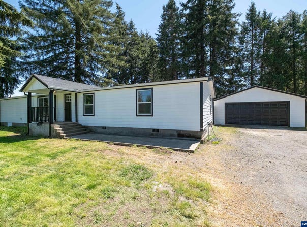 3805 Long St, Sweet Home, OR 97386