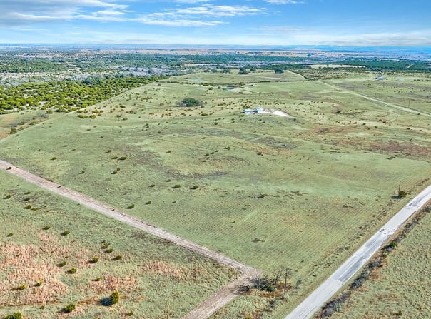 9902 County Road 2001, Lometa, TX 76853