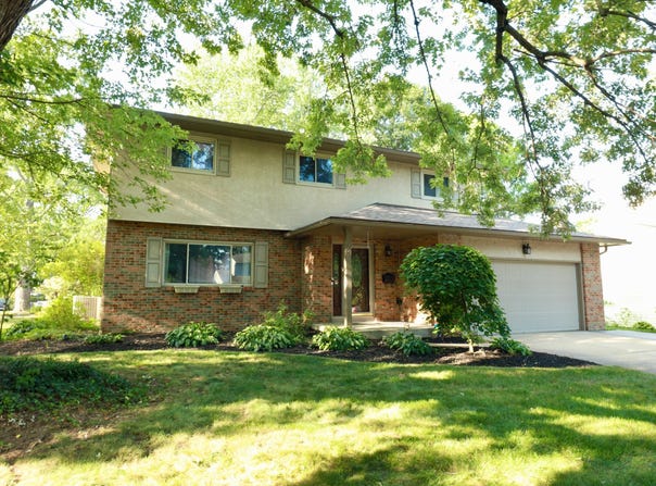 74 Belpre Place W, Westerville, OH 43081