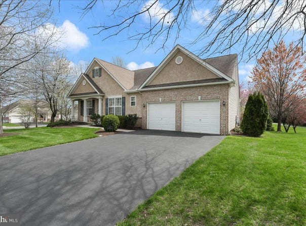 301 WHITESTONE ROAD, AVONDALE, PA 19311