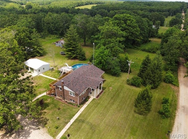 10375 Cedar Lane, Dixon, MO 65459