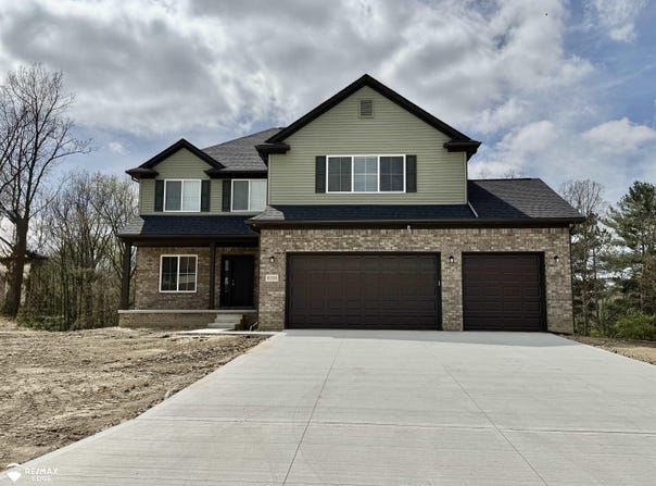 8018 Bradbury, Grand Blanc, MI 48439