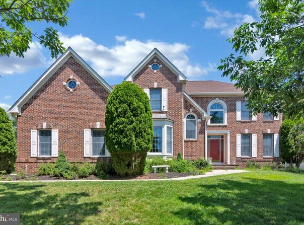 37 GALLOPING HILL RD, CHERRY HILL, NJ 08003