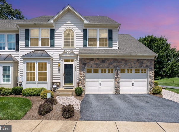 1471 HERITAGE LANE, YORK, PA 17403