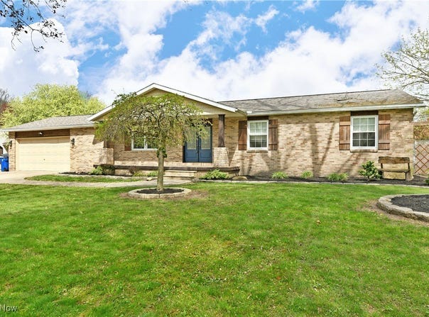 288 Butternut Circle, Cortland, OH 44410