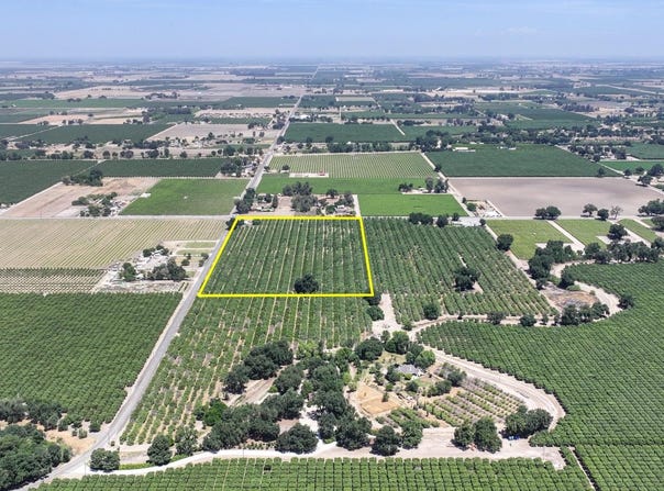 9031 21St Avenue, Lemoore, CA 93245