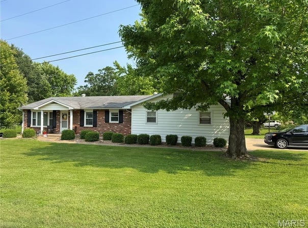 214 Hillcrest Drive, Elsberry, MO 63343