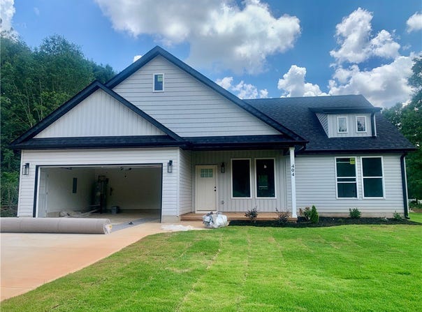 404 Brown Road, Pendleton, SC 29670