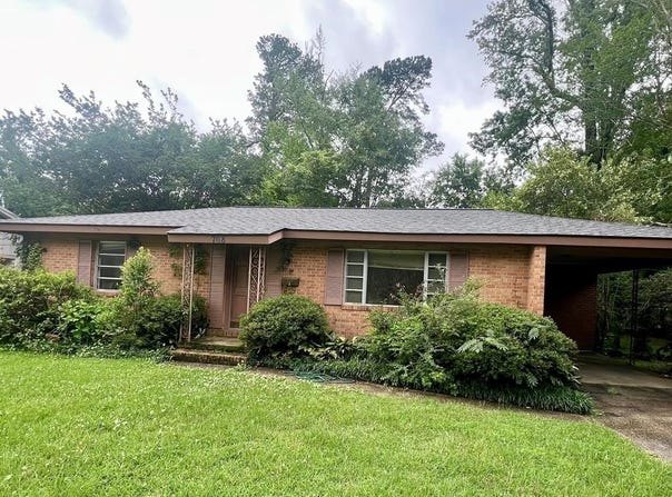 768 Northwood, LAUREL, MS 39440