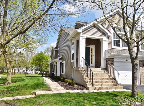 2402 Wilton Lane, Aurora, IL 60502