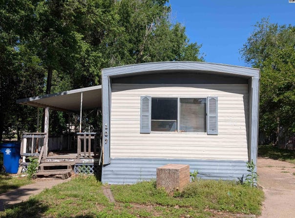 107 Hummingbird Dr, McPherson, KS 67460