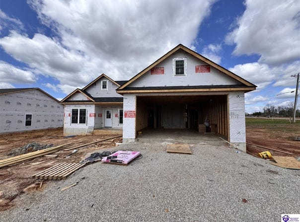 26 Robert Allen Lane, Brandenburg, KY 40108