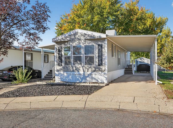 935 E 3000 N, Layton, UT 84040