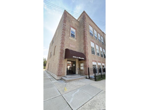 2543 S Wallace Street, Chicago, IL 60616
