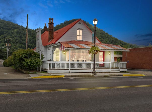 134 East Main Street, Morehead, KY 40351