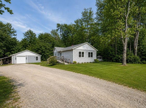 681 Ellsworth Road, Blue Hill, ME 04614