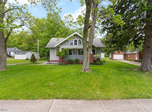 25001 Chardon Road, Richmond Heights, OH 44143
