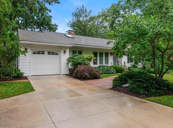 39623 Butternut Ridge Road, Elyria, OH 44035