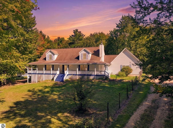 1858 N KINGS HIGHWAY, LUTHER, MI 49656