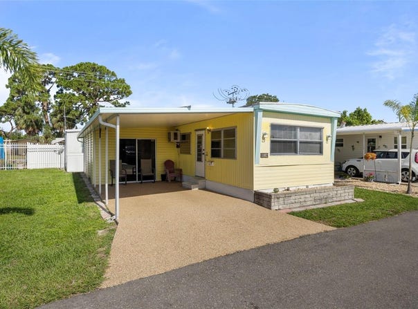 2312 17TH STREET COURT W, BRADENTON, FL 34205