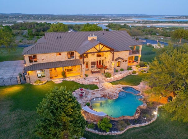 1298 Mystic PKWY, Spring Branch, TX 78070