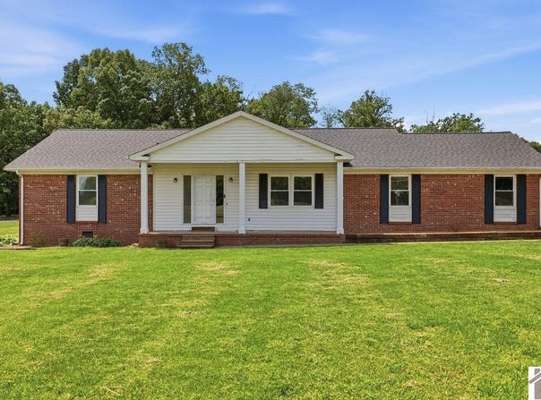 391 Ezell, Murray, KY 42071