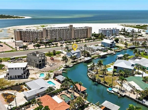 8363 Estero, FORT MYERS BEACH, FL 33931