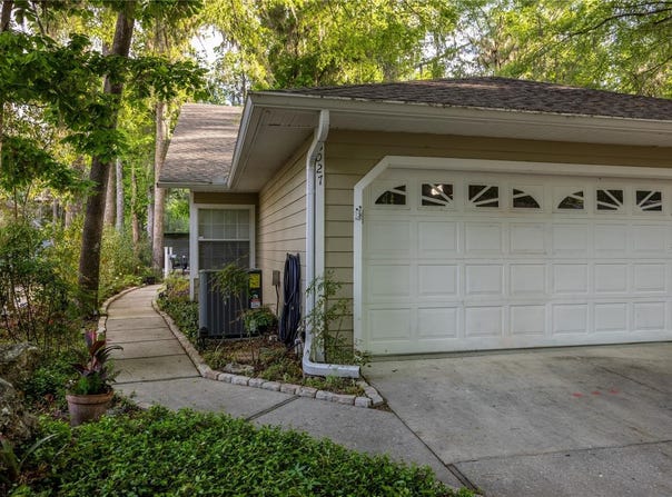 5027 SW 9TH LANE, GAINESVILLE, FL 32607