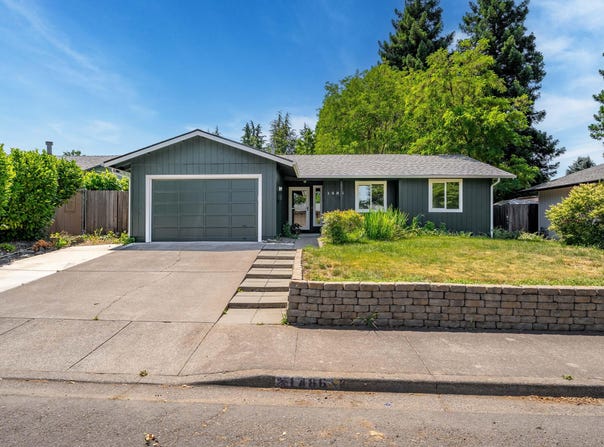 1486 La Mesa Street, Medford, OR 97504