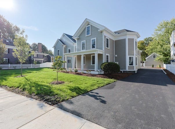 54 South St, Medford, MA 02155