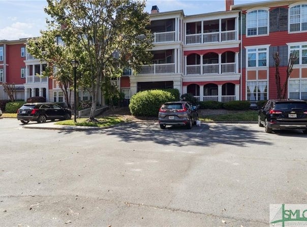 1737 Whitemarsh Way, Savannah, GA 31410